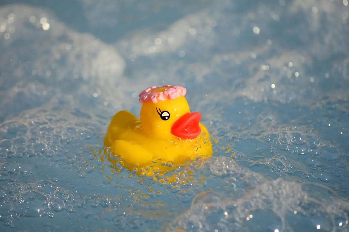 can-you-go-in-a-hot-tub-on-your-period-one-hot-tub